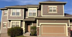 5695 NW Heritage Hill Road, Parkville, MO 64152