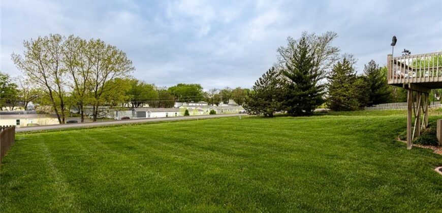 8925 NE 107th Terrace, Kansas City, MO 64157