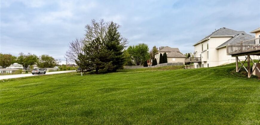 8925 NE 107th Terrace, Kansas City, MO 64157