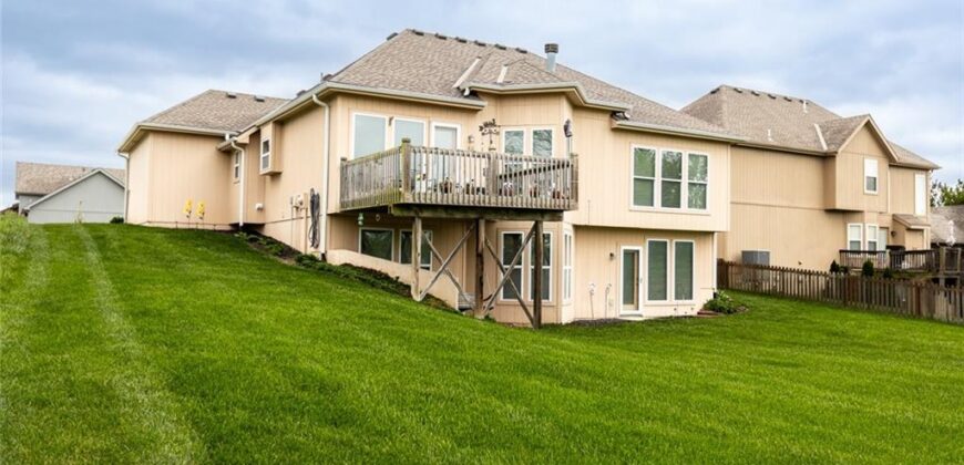 8925 NE 107th Terrace, Kansas City, MO 64157