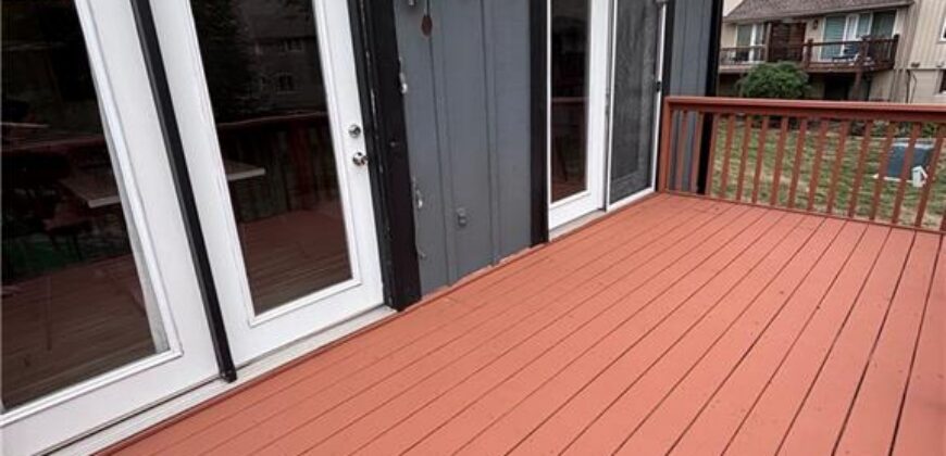 8307 N Chatham Avenue, Kansas City, MO 64151