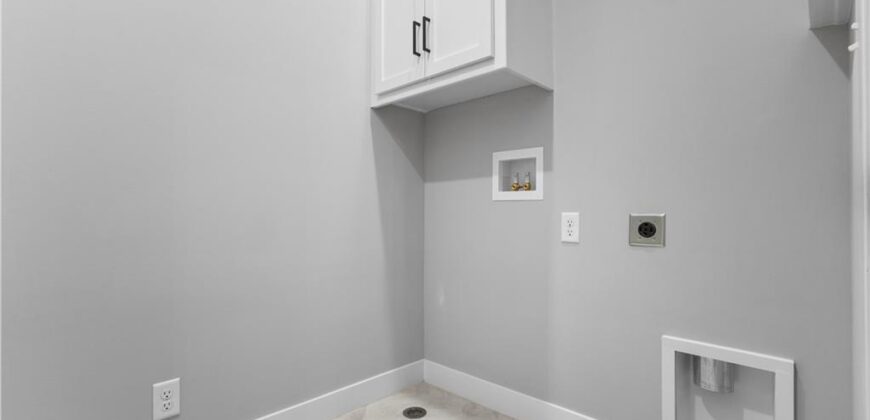 4830 NW Huonker Court, Riverside, MO 64150