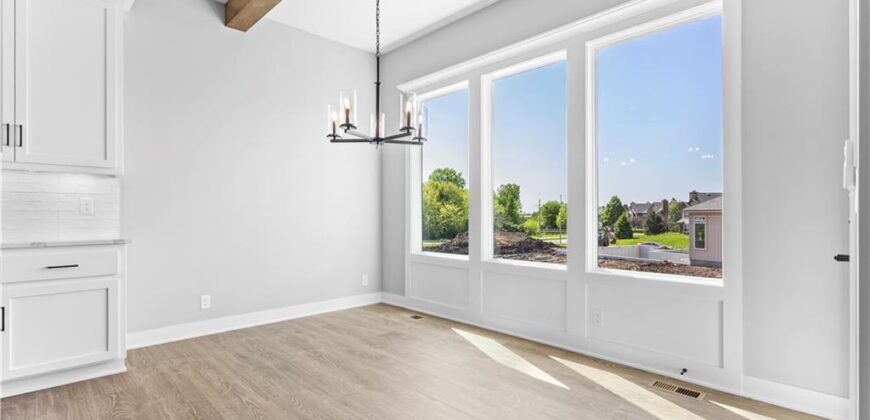 4830 NW Huonker Court, Riverside, MO 64150