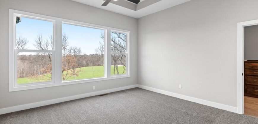 4840 NW Huonker Court, Riverside, MO 64150