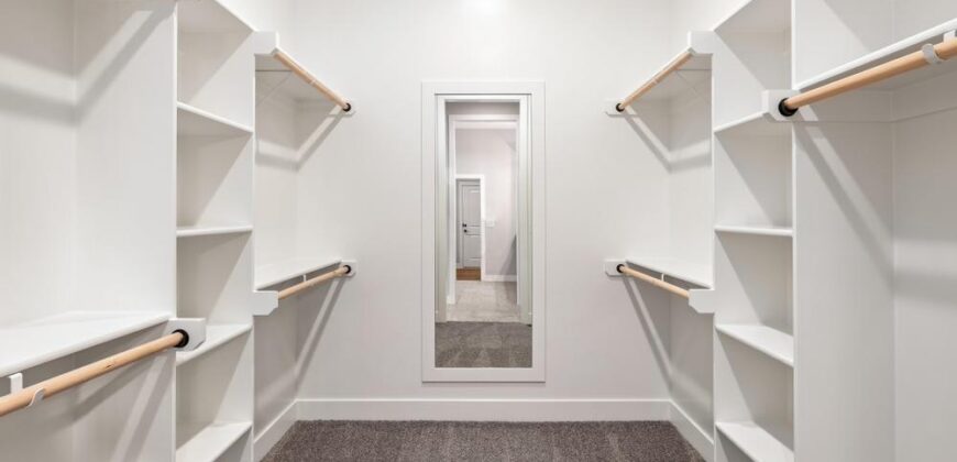 4840 NW Huonker Court, Riverside, MO 64150