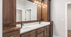 4840 NW Huonker Court, Riverside, MO 64150