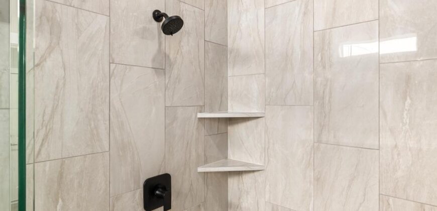 4840 NW Huonker Court, Riverside, MO 64150