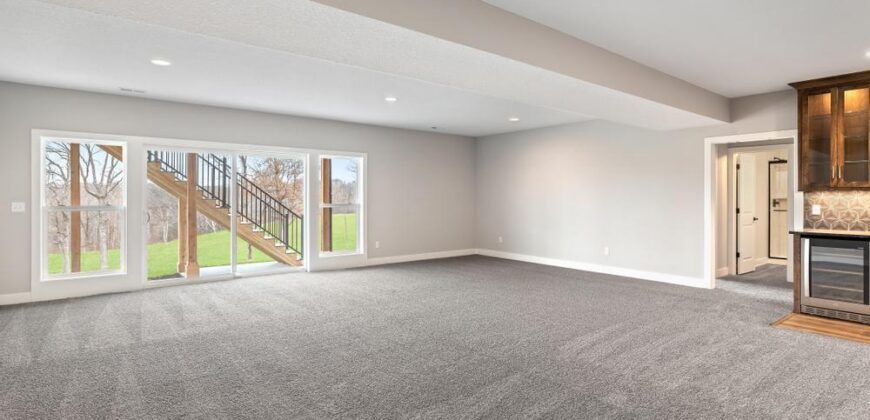 4840 NW Huonker Court, Riverside, MO 64150