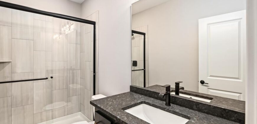 4840 NW Huonker Court, Riverside, MO 64150