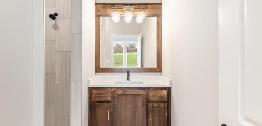 4840 NW Huonker Court, Riverside, MO 64150