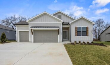 4840 NW Huonker Court, Riverside, MO 64150
