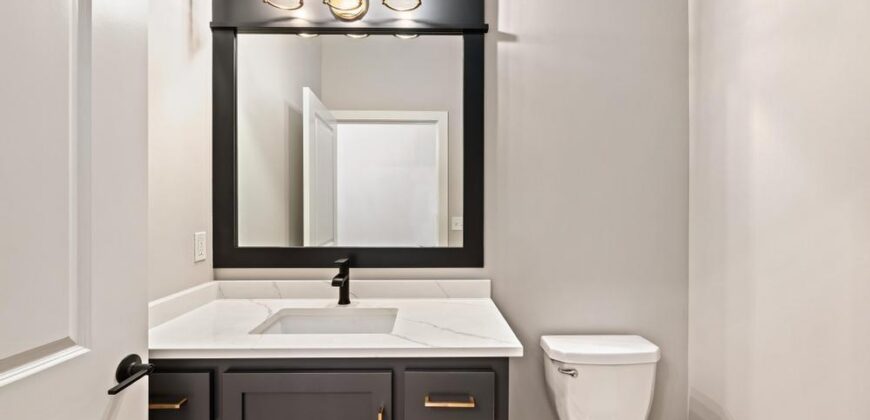 4840 NW Huonker Court, Riverside, MO 64150