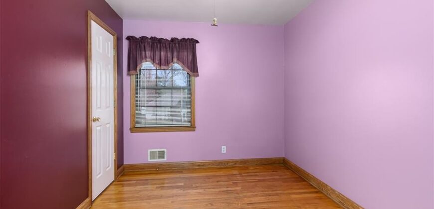 5208 N Wayne Avenue, Kansas City, MO 64118