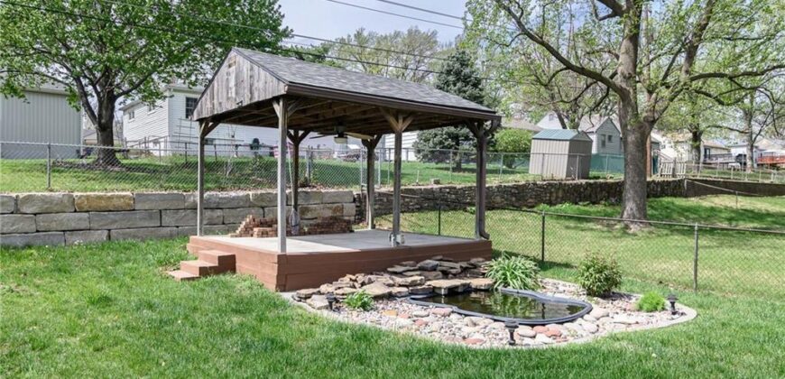 5208 N Wayne Avenue, Kansas City, MO 64118