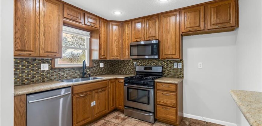 532 NE 98th Place, Kansas City, MO 64155