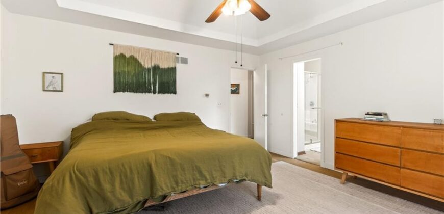 3415 Rock Creek Drive, Kansas City, MO 64116