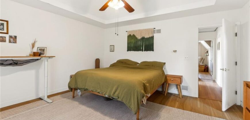 3415 Rock Creek Drive, Kansas City, MO 64116