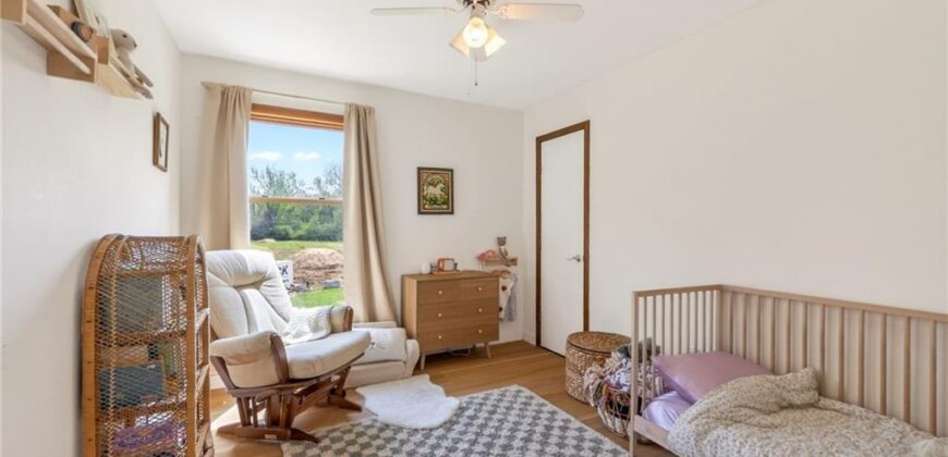 3415 Rock Creek Drive, Kansas City, MO 64116