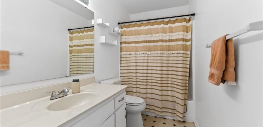 3415 Rock Creek Drive, Kansas City, MO 64116