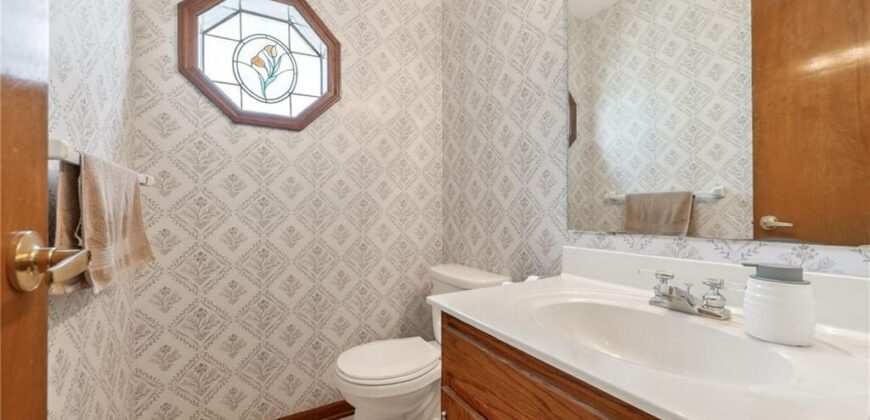 3415 Rock Creek Drive, Kansas City, MO 64116