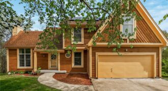 3415 Rock Creek Drive, Kansas City, MO 64116