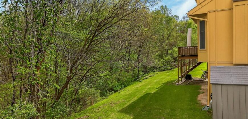 3415 Rock Creek Drive, Kansas City, MO 64116