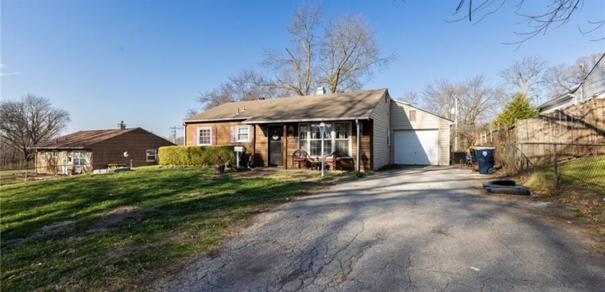 5304 N Michigan Avenue, Kansas City, MO 64118