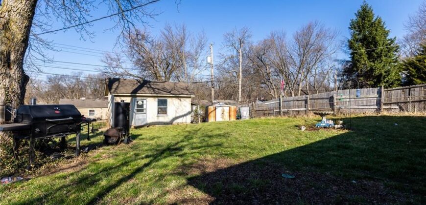 5304 N Michigan Avenue, Kansas City, MO 64118