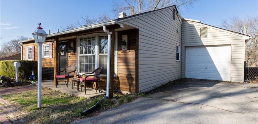 5304 N Michigan Avenue, Kansas City, MO 64118