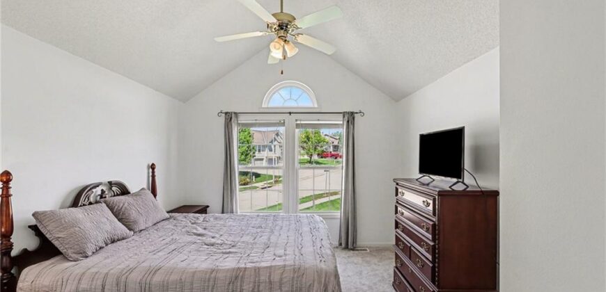 19621 Harbor Drive, Smithville, MO 64089