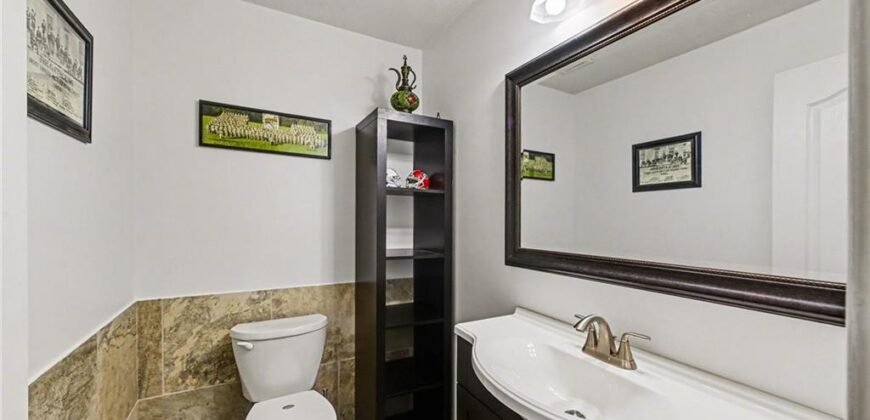 19621 Harbor Drive, Smithville, MO 64089