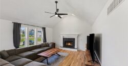 19621 Harbor Drive, Smithville, MO 64089