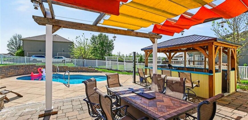 19621 Harbor Drive, Smithville, MO 64089