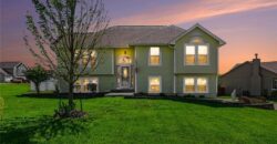 19621 Harbor Drive, Smithville, MO 64089