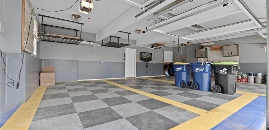 19621 Harbor Drive, Smithville, MO 64089