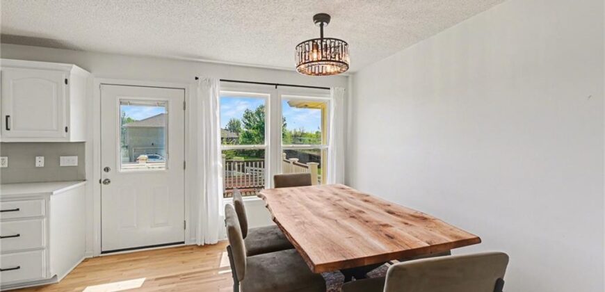 19621 Harbor Drive, Smithville, MO 64089