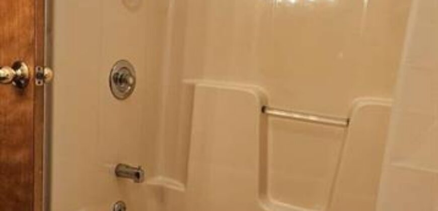 8523 N Crawford Avenue, Kansas City, MO 64153