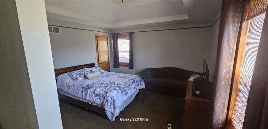 8523 N Crawford Avenue, Kansas City, MO 64153