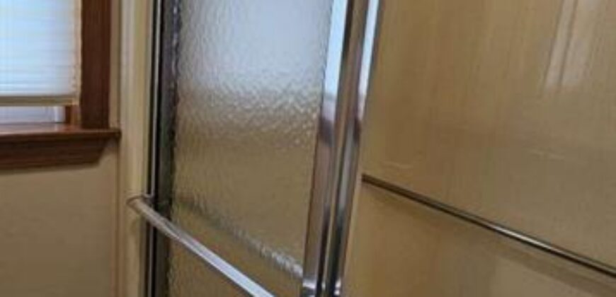 8523 N Crawford Avenue, Kansas City, MO 64153