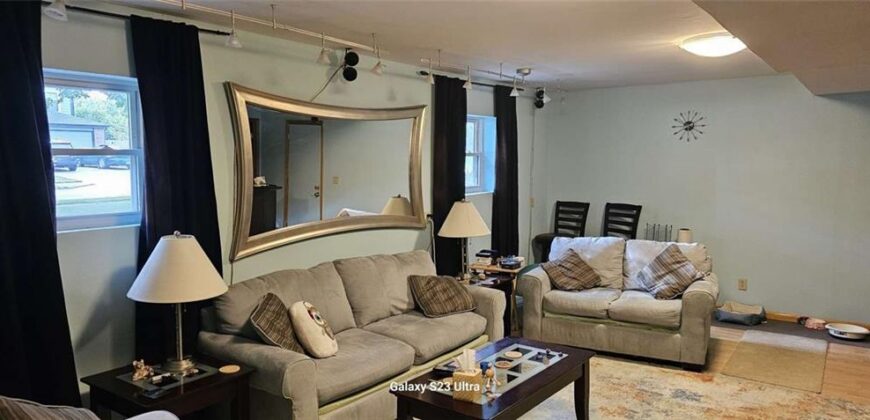 8523 N Crawford Avenue, Kansas City, MO 64153