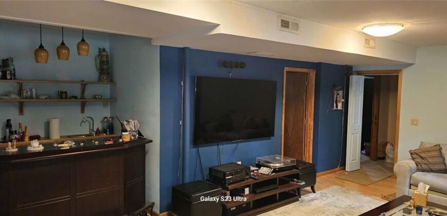 8523 N Crawford Avenue, Kansas City, MO 64153