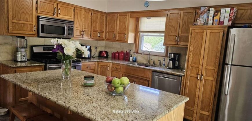 8523 N Crawford Avenue, Kansas City, MO 64153