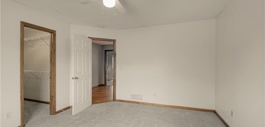 1004 Aspen Drive, Liberty, MO 64068