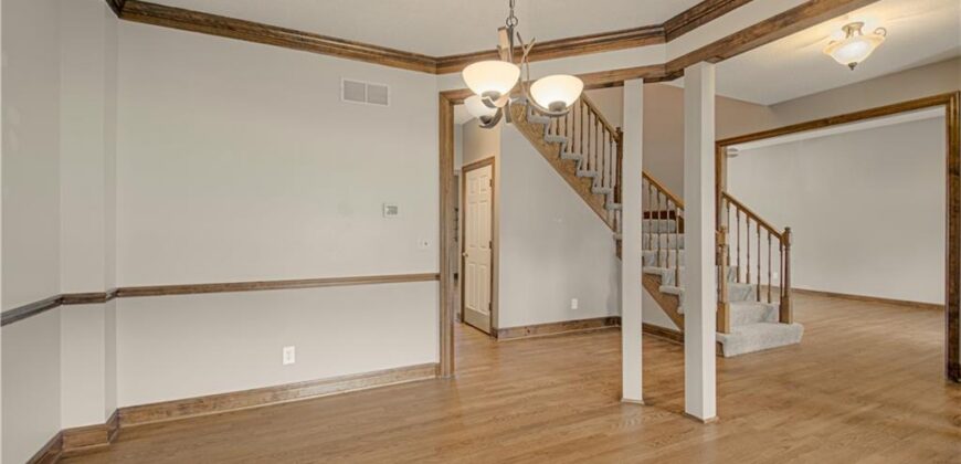 1004 Aspen Drive, Liberty, MO 64068