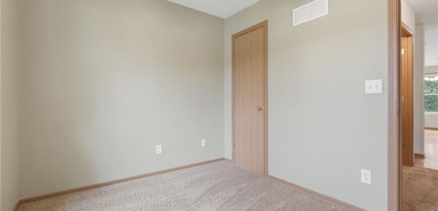 8523 NE 109 Street, Kansas City, MO 64157