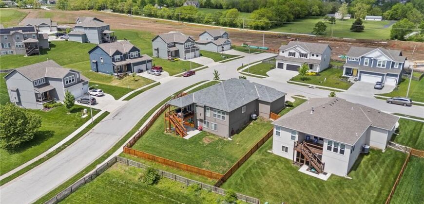 9003 NE 111th Place, Kansas City, MO 64157