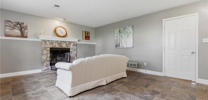 200 NE 109th Street, Kansas City, MO 64155