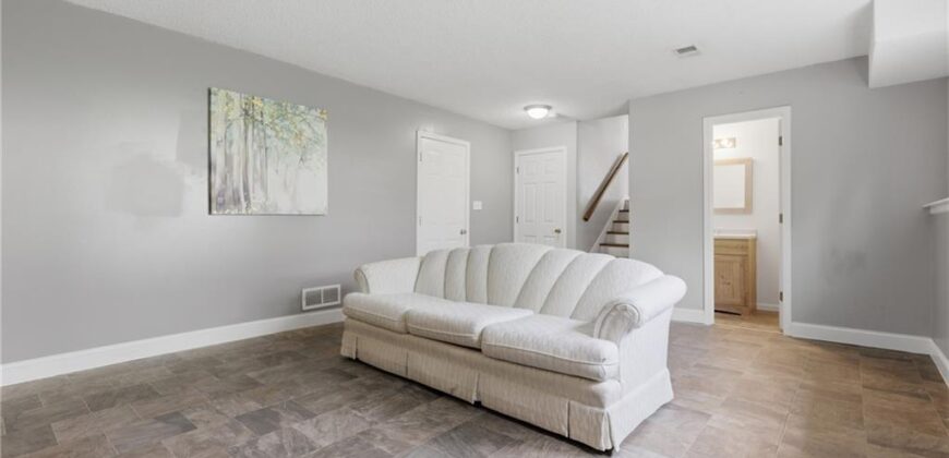 200 NE 109th Street, Kansas City, MO 64155