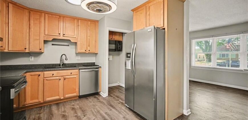 608 NE 67th Street, Gladstone, MO 64118