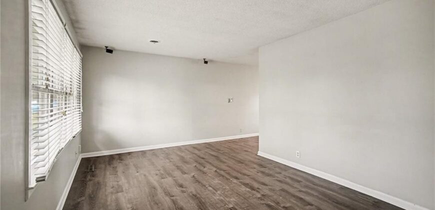 608 NE 67th Street, Gladstone, MO 64118